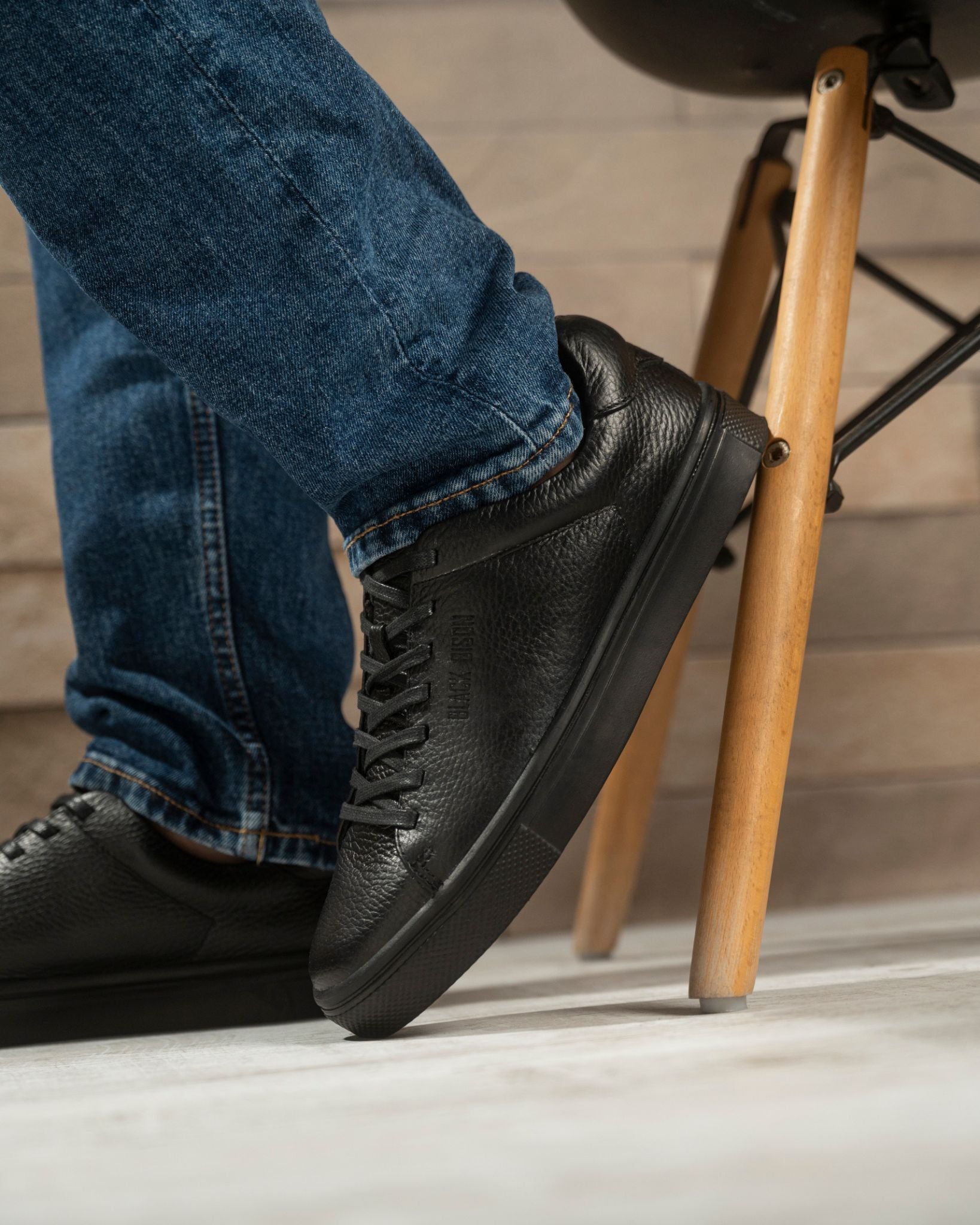 zapato cuero negro 101