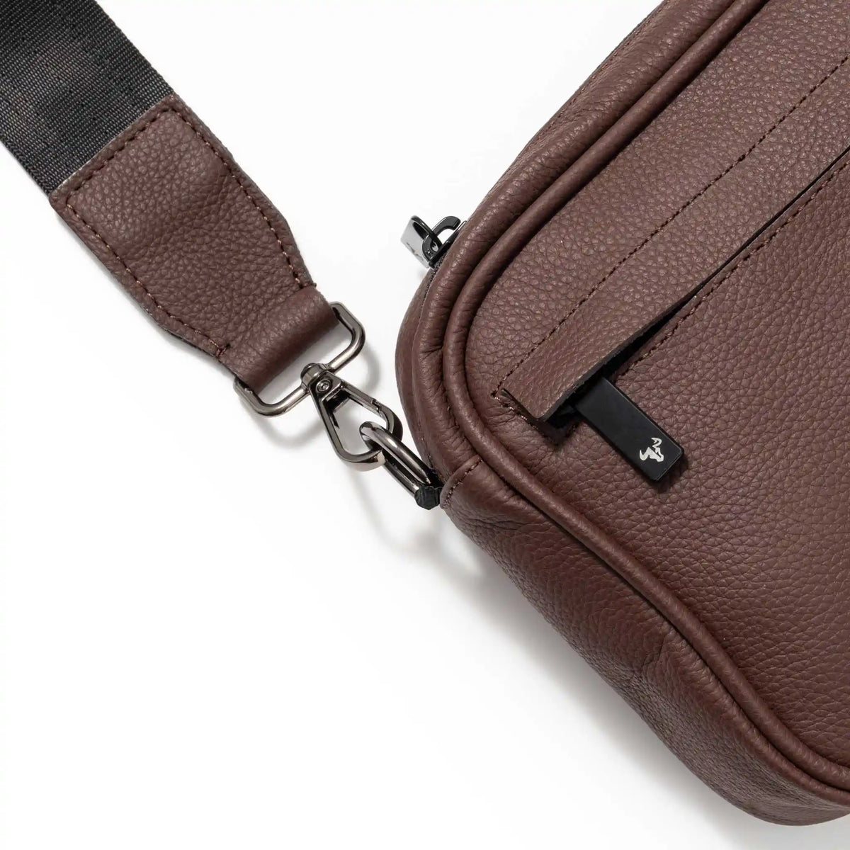 Bolso Manos Libres Neo en Cuero Coñac - BLACK BISON