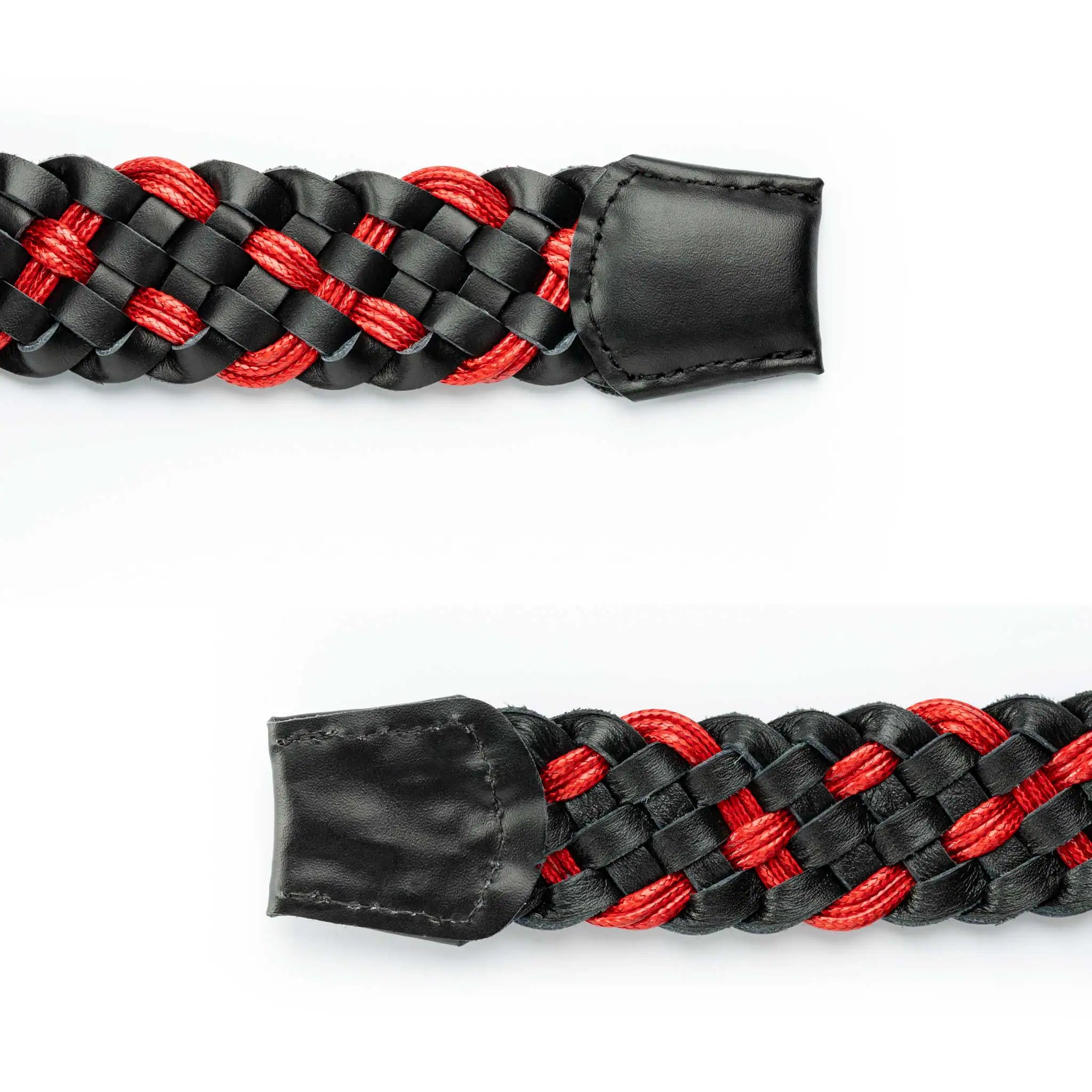 detalle de punta Cintueron de cuero tejido negro con rojo
