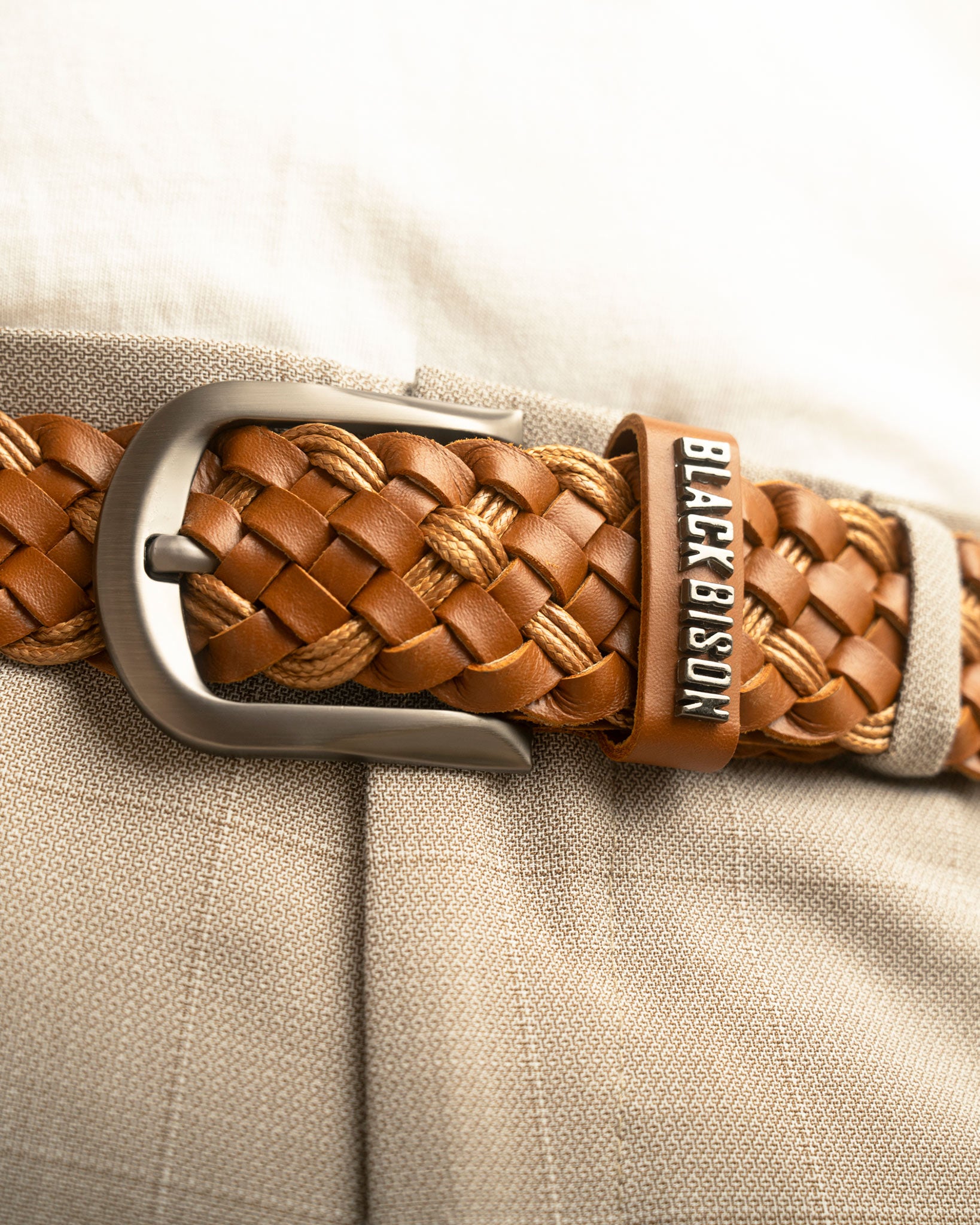 Cinturon Cuero Tejido Miel - BLACK BISON