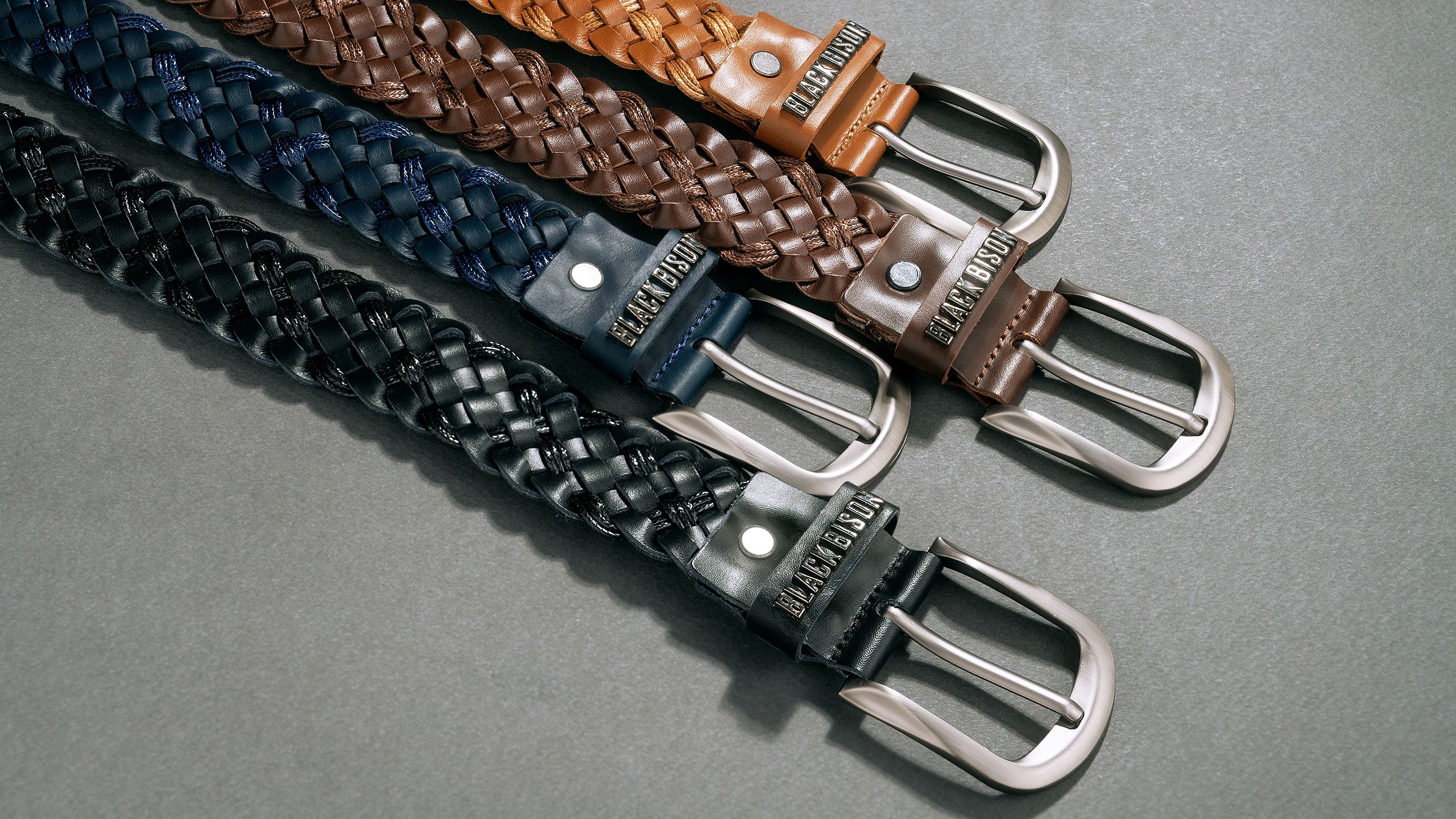 cinturones tejidos en cuero