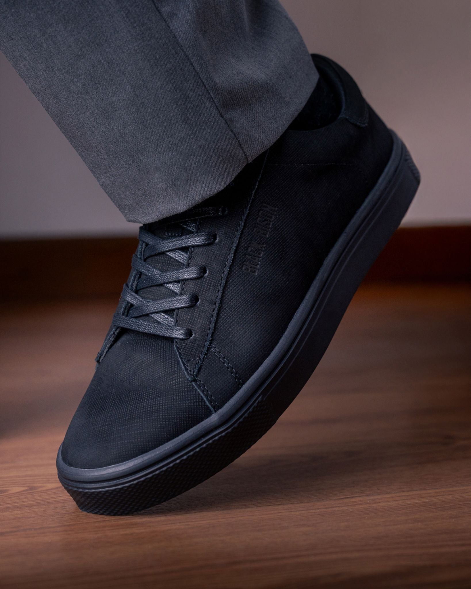 Nobuck Lego Negro - BLACK BISON