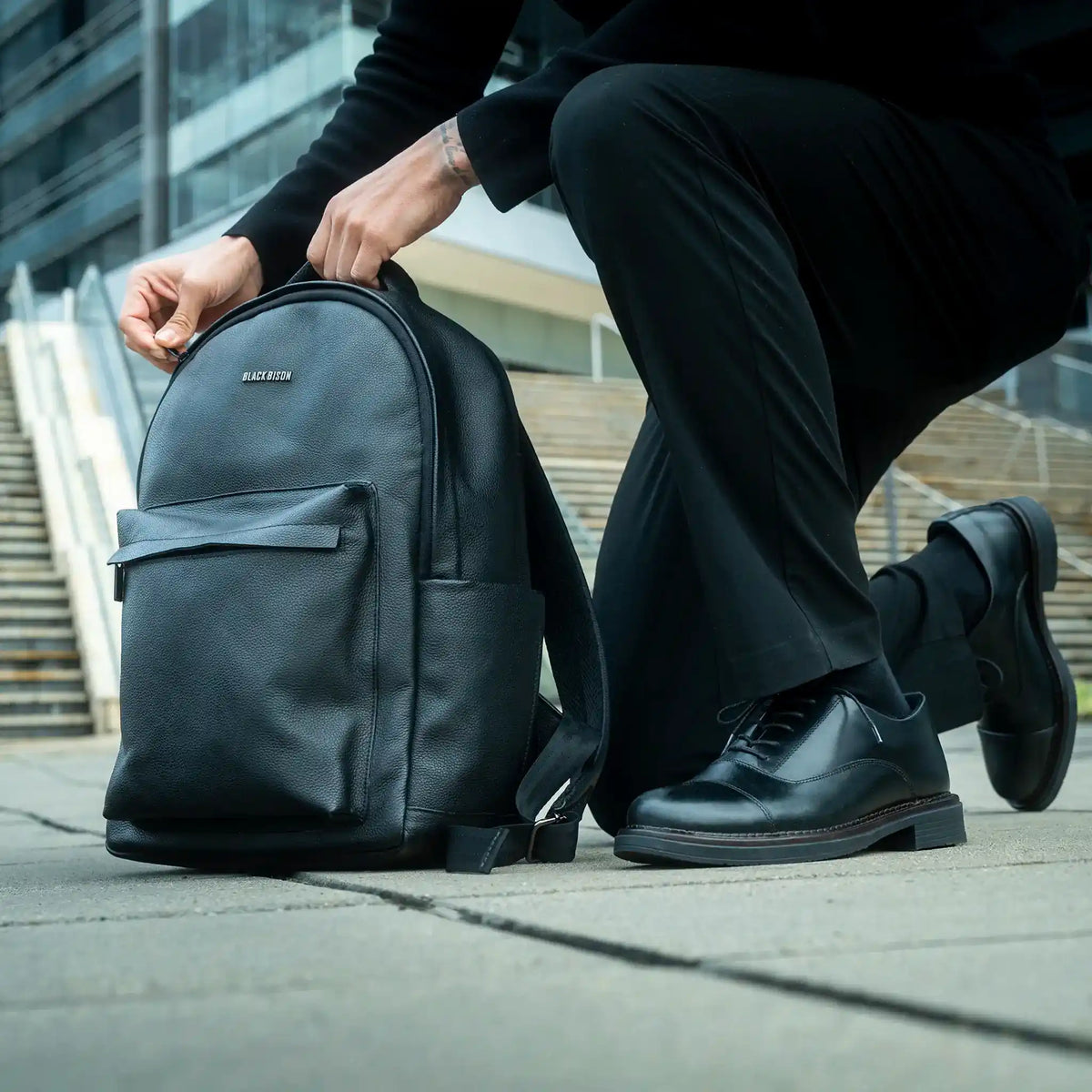 Morral Enzo Negro de Cuero para Hombre - BLACK BISON
