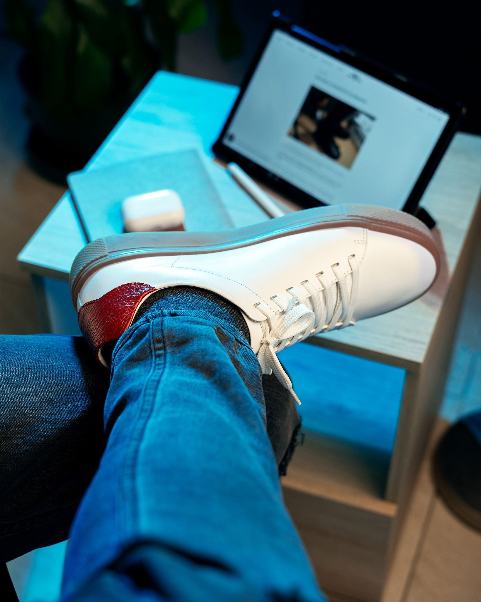Ferragamo Blanco - Rojo - BLACK BISON