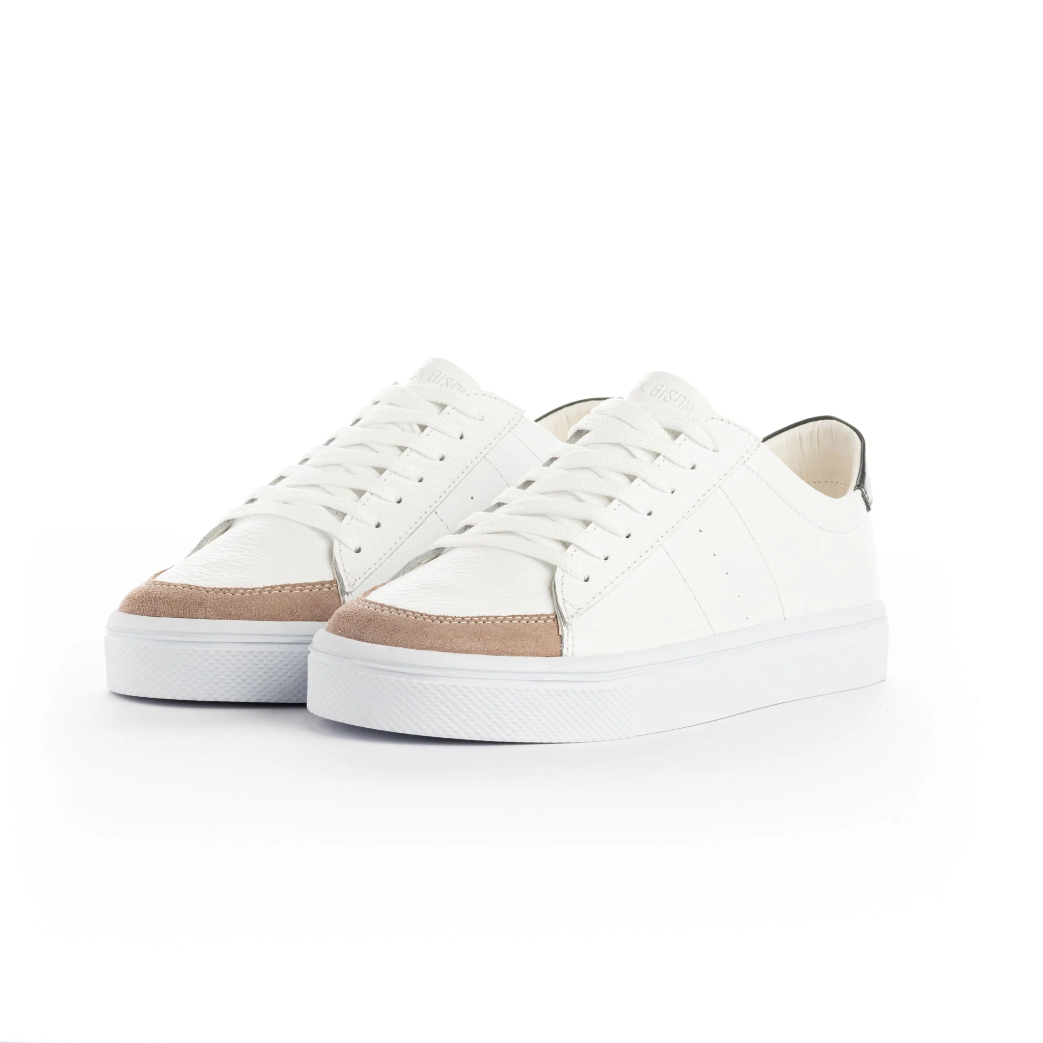 zapato cuero 806 blanco punta arena