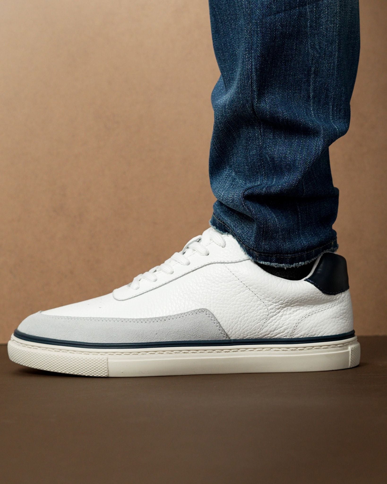 Flouther Blanco y Azul - BLACK BISON