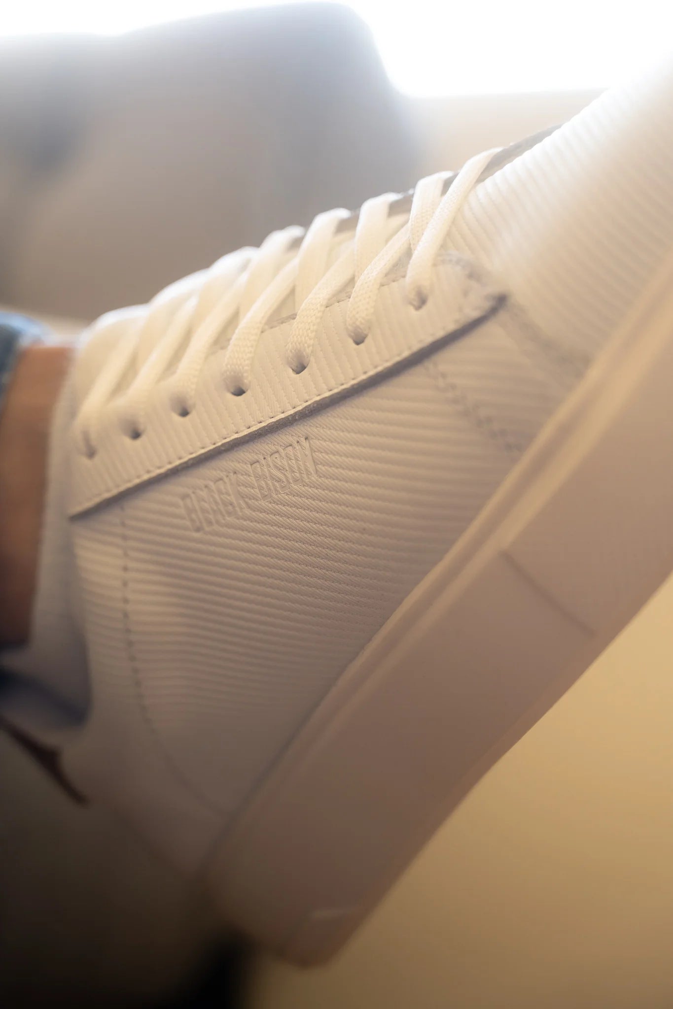 zapato 1007 londres blanco con talon miel