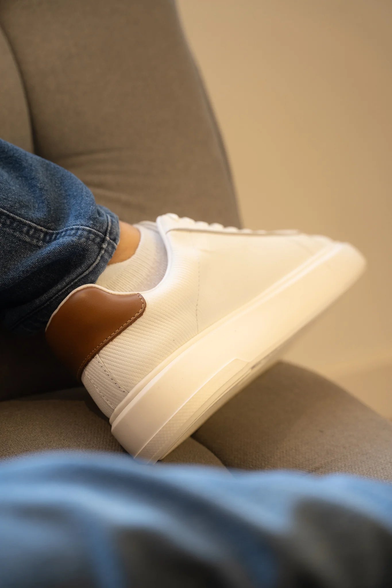 zapato 1007 londres blanco con talon miel
