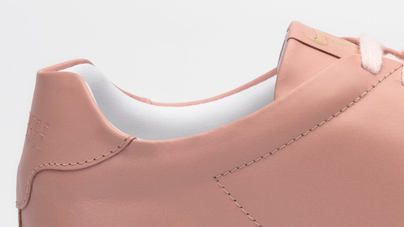 Sneakers black bison rosado-blanco detalle 1