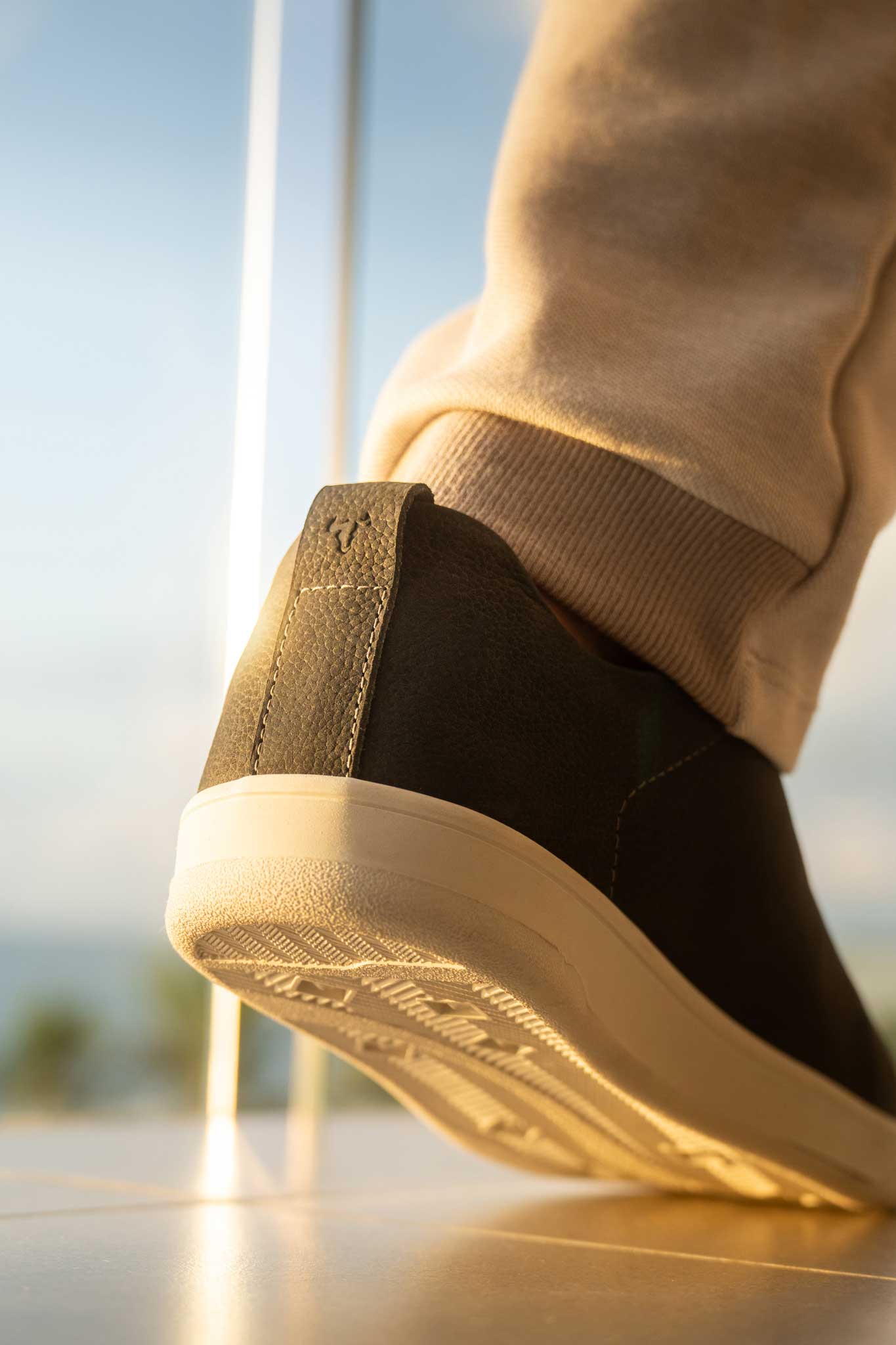 Cuero Nobuck Gris Asfalto