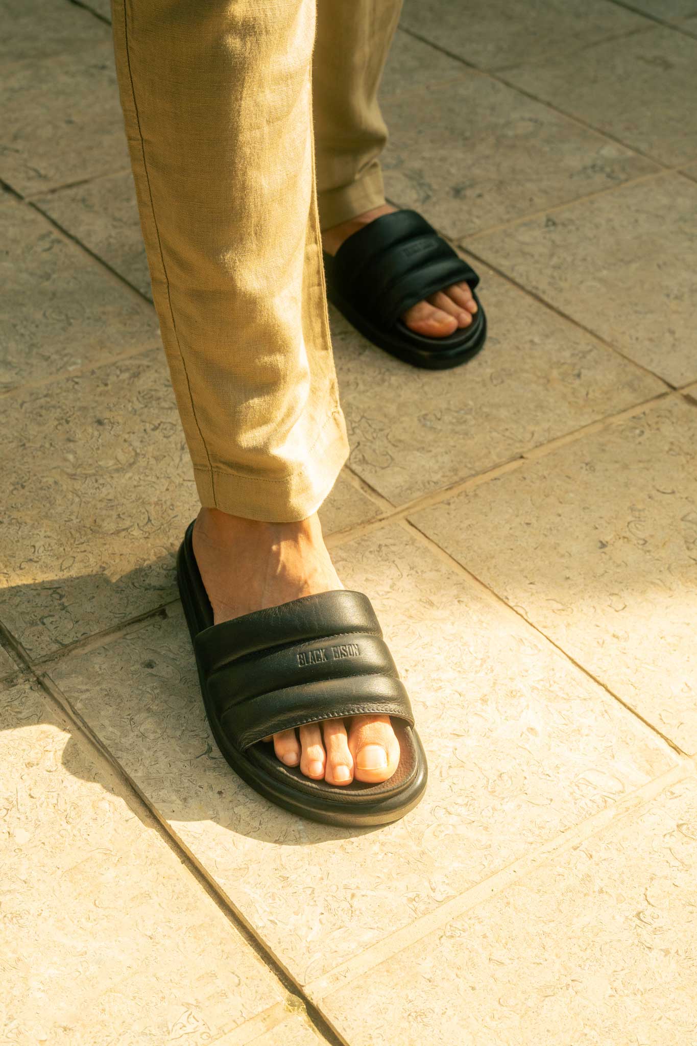 Cuero Confección Negro